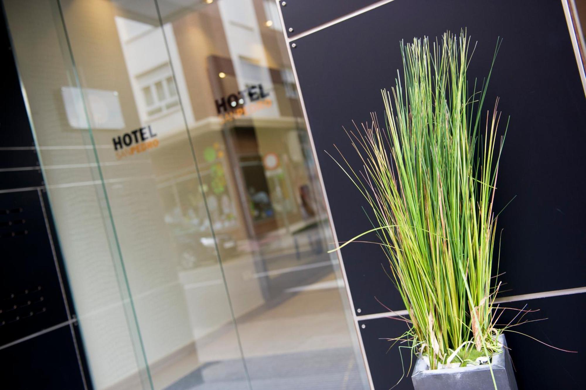 Hotel San Pedro Langreo Ngoại thất bức ảnh
